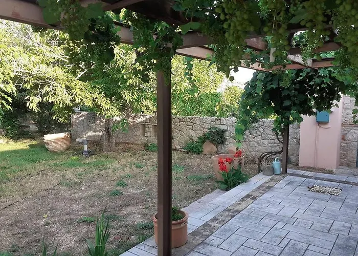 The Architect Ária